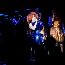 Hamadi Jebali au concert de Björk pendant que les artistes tunisiens sont menacés